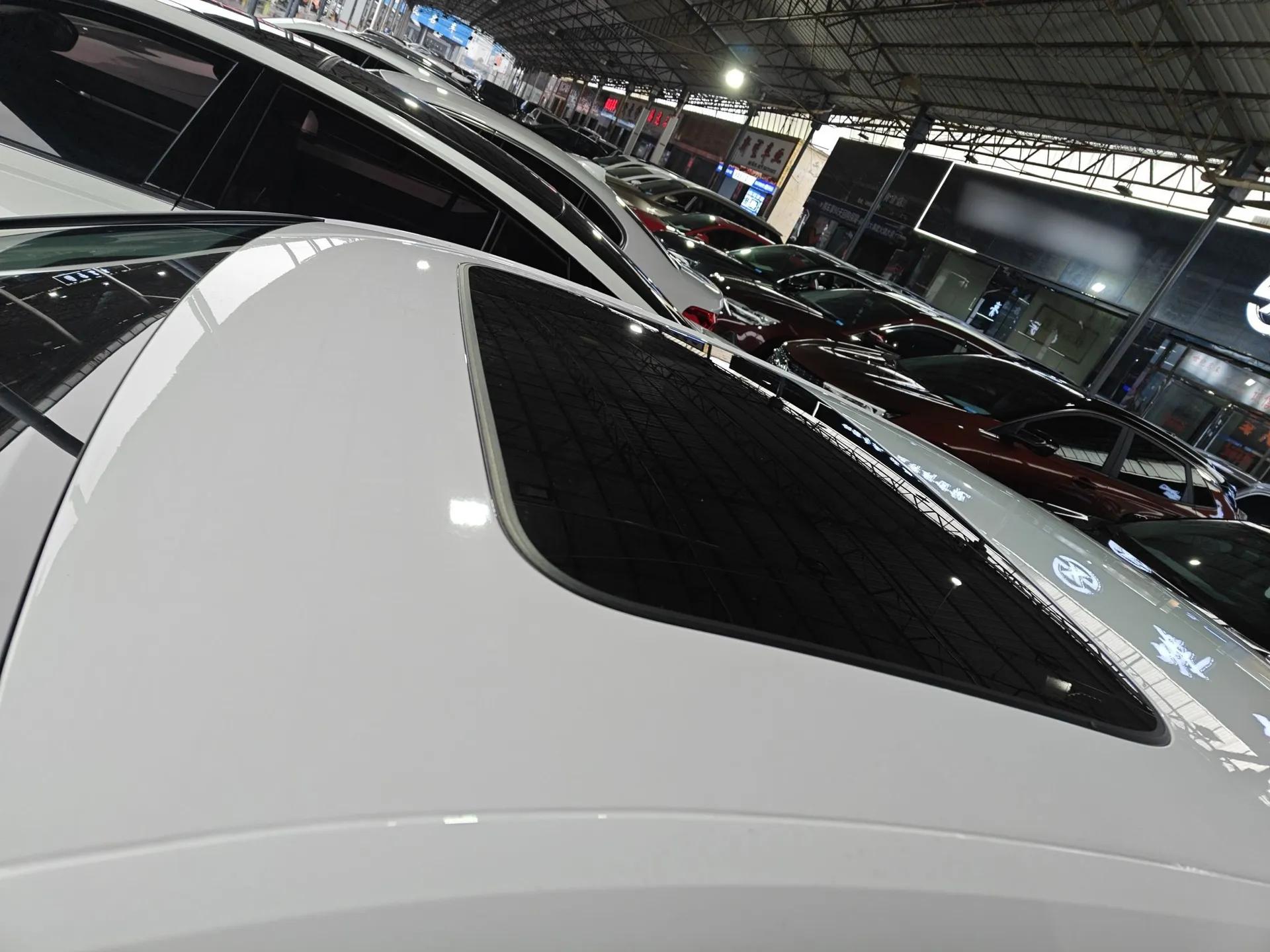 Audi A4L 2018 30th Anniversary Edition 30 TFSI Ambition Model — миниатюра 11