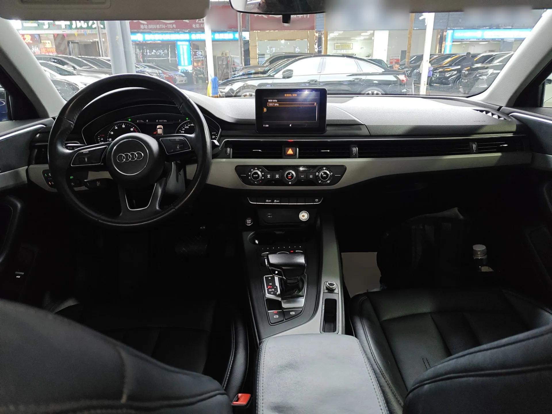 Audi A4L 2018 30th Anniversary Edition 30 TFSI Ambition Model — миниатюра 13