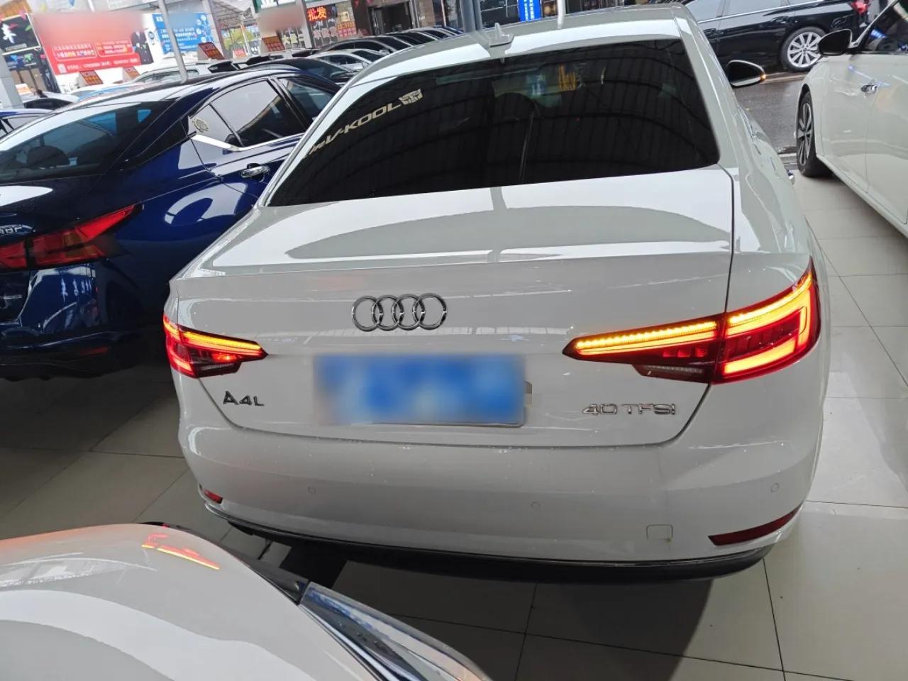 Audi A4L 2018 30th Anniversary Edition 30 TFSI Ambition Model — миниатюра 5