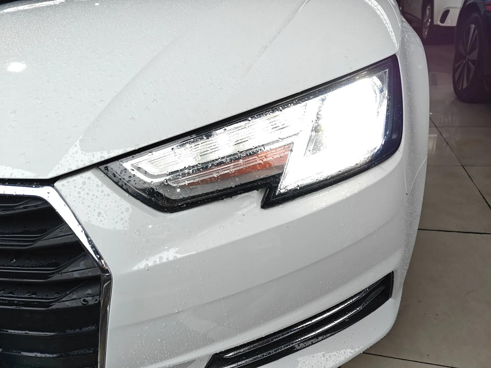 Audi A4L 2018 30th Anniversary Edition 30 TFSI Ambition Model — миниатюра 9