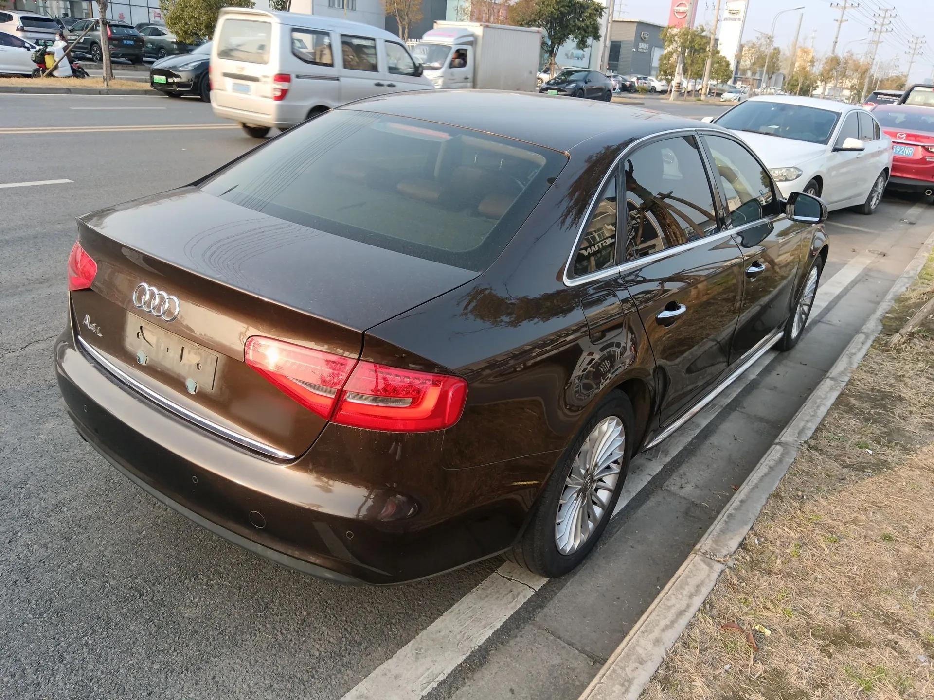 Audi A4L 2015 35 TFSI Automatic Standard Model — миниатюра 4