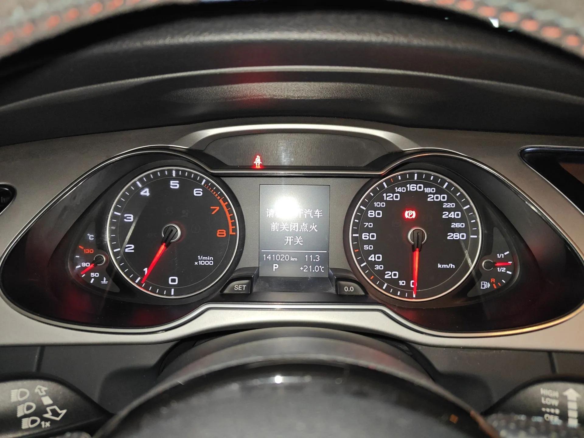Audi A4L 2016 35 TFSI Automatic Comfort Model — миниатюра 14