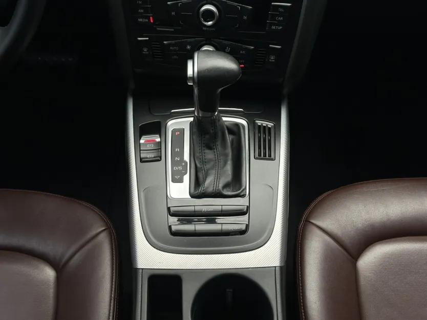 Audi A4L 2016 30 TFSI Collector's Edition Automatic Comfort Model — миниатюра 12
