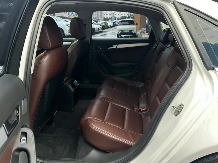 Audi A4L 2016 30 TFSI Collector's Edition Automatic Comfort Model — миниатюра 15