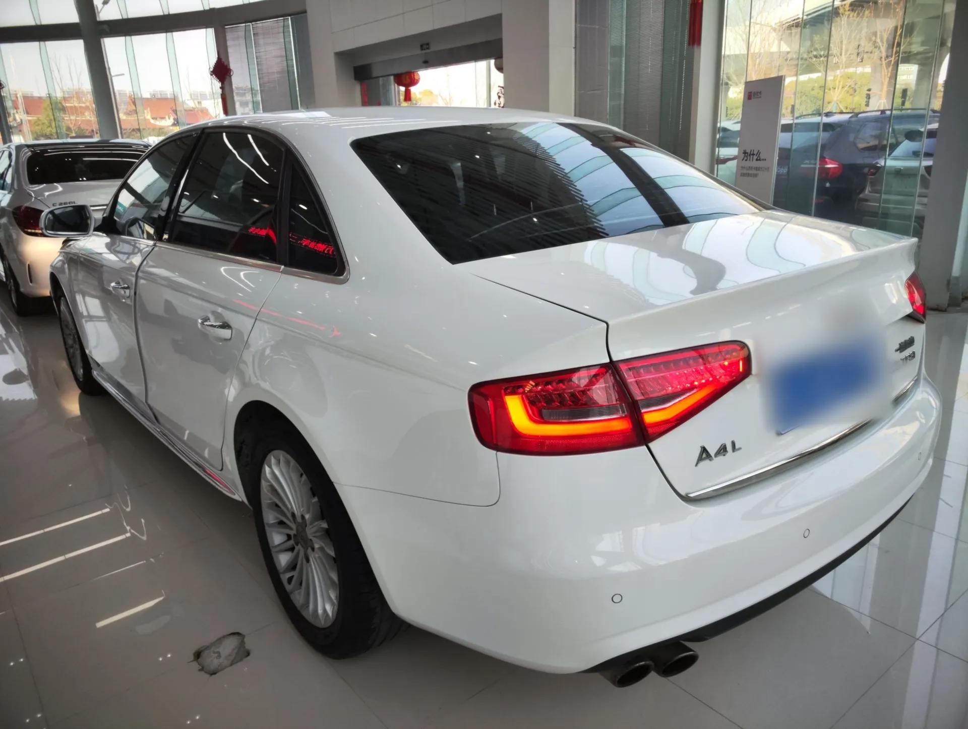 Audi A4L 2016 35 TFSI Collector's Edition Automatic Standard Model — миниатюра 4