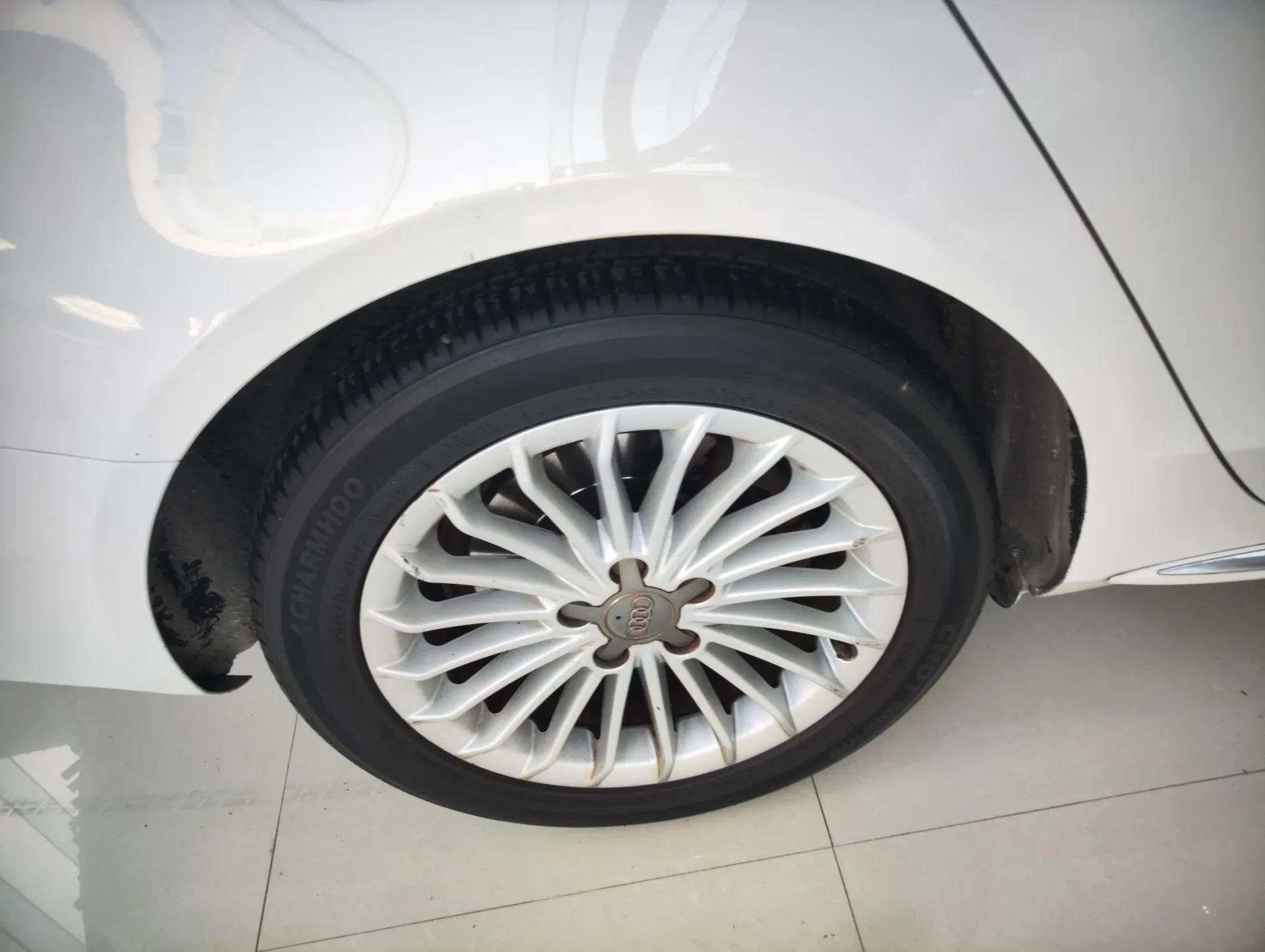 Audi A4L 2016 35 TFSI Collector's Edition Automatic Standard Model — миниатюра 10