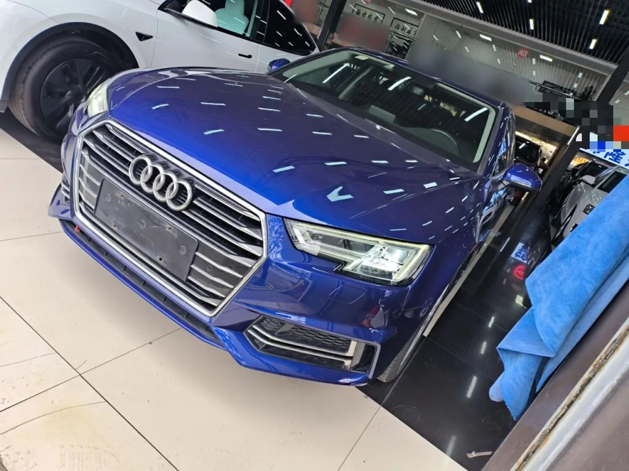 Audi A4L 2019 40 TFSI Ambition China VI — миниатюра 1