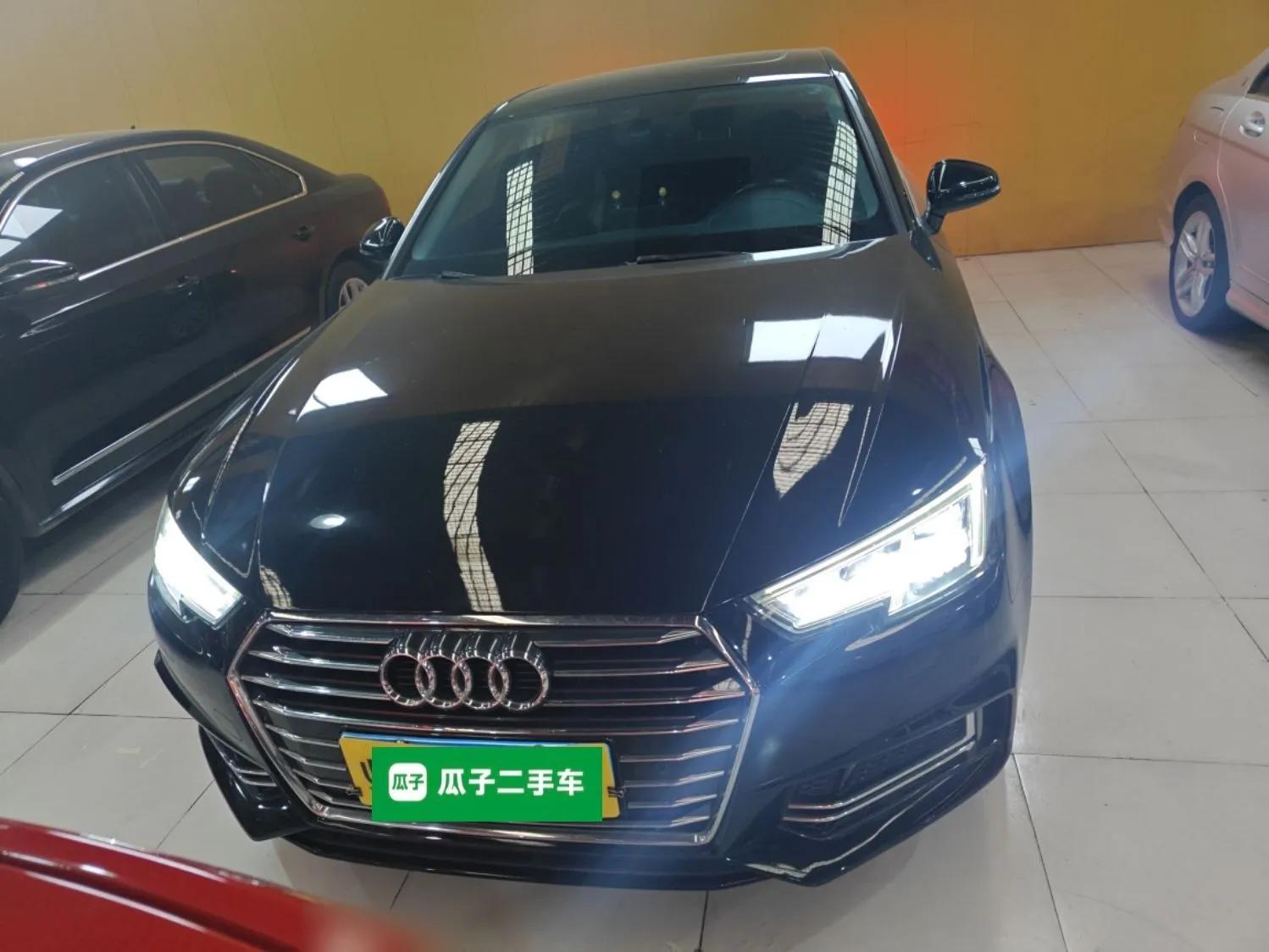 Audi A4L 2019 40 TFSI Ambition China VI — миниатюра 2