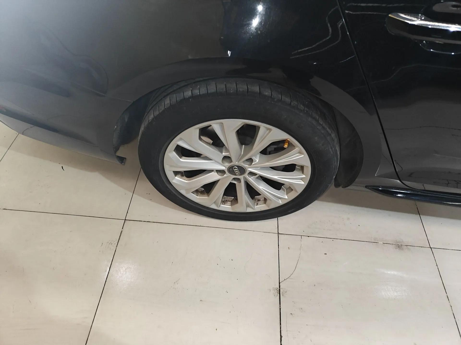 Audi A4L 2019 40 TFSI Ambition China VI — миниатюра 10