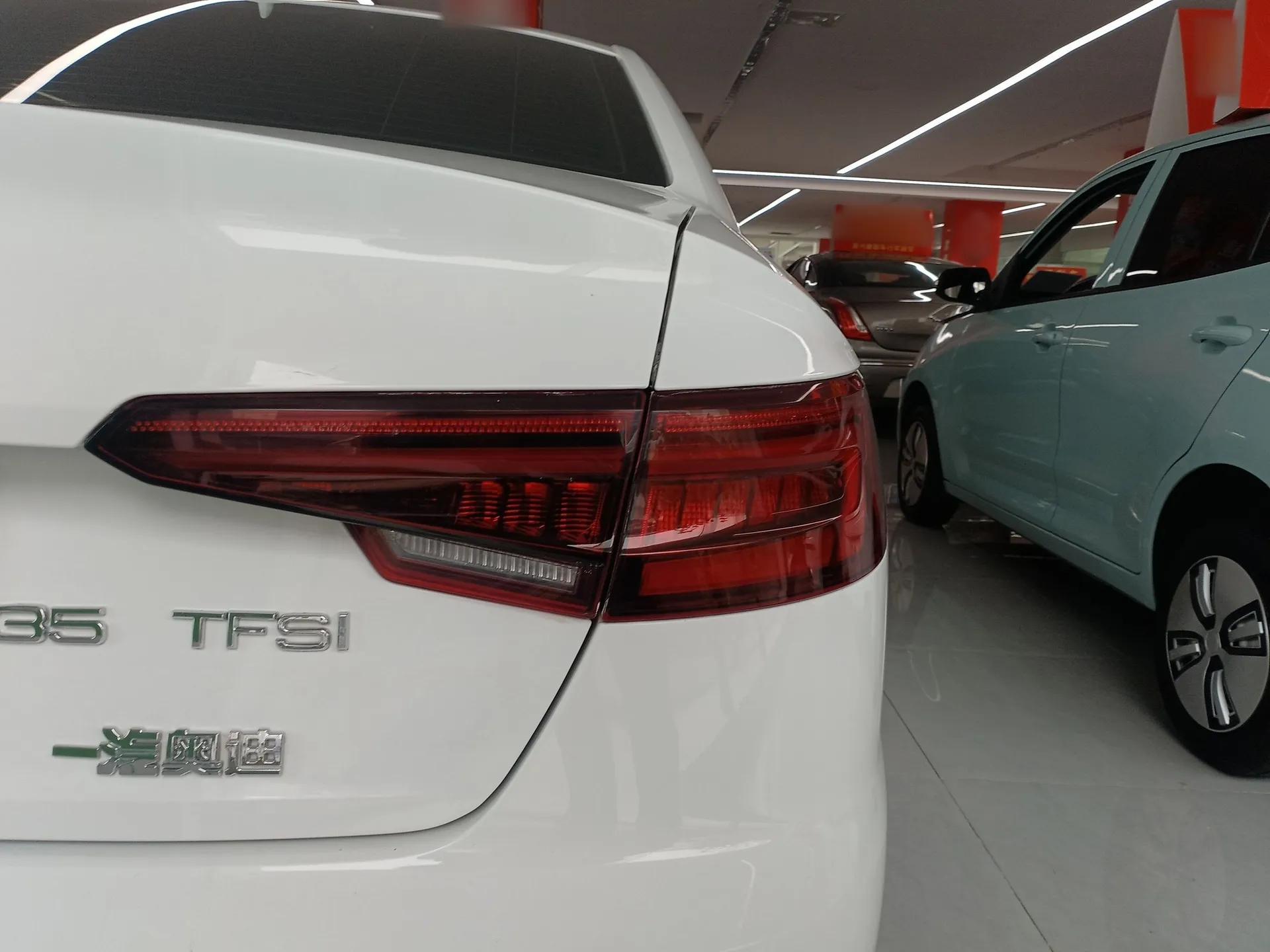 Audi A4L 2019 35 TFSI Ambition China VI — миниатюра 7