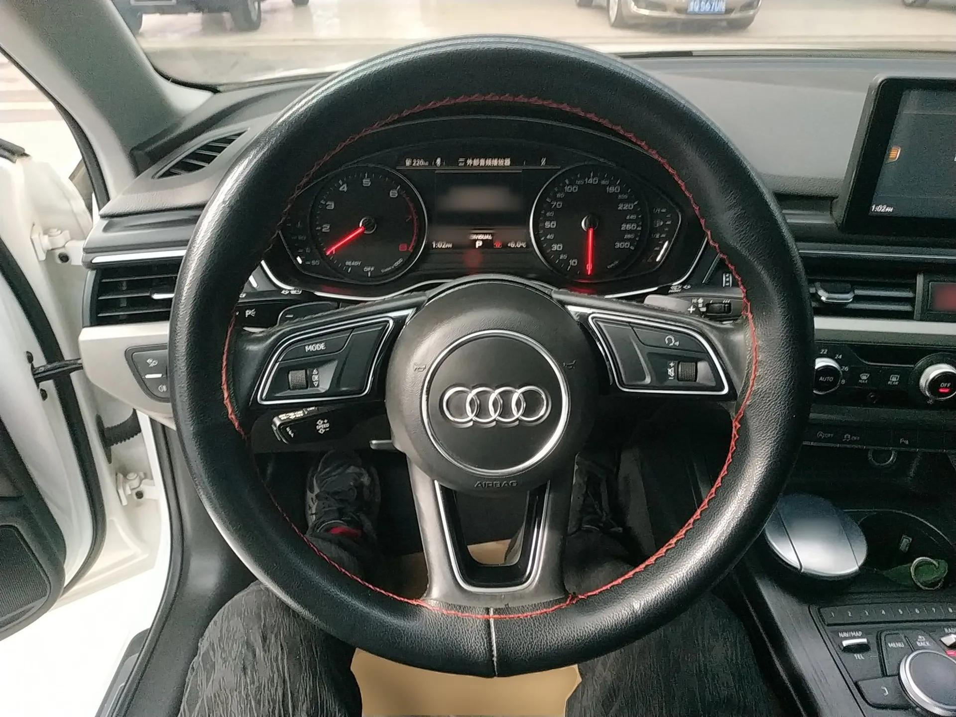 Audi A4L 2018 30th Anniversary Edition 40 TFSI Trendy Model — миниатюра 14