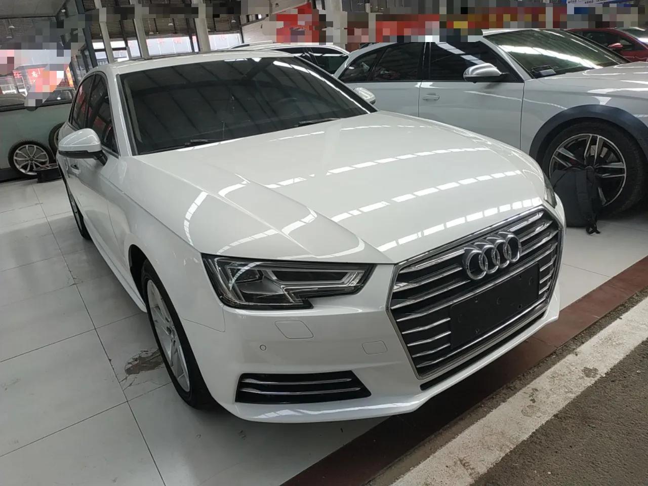 Audi A4L 2018 30th Anniversary Edition 40 TFSI Trendy Model — миниатюра 3