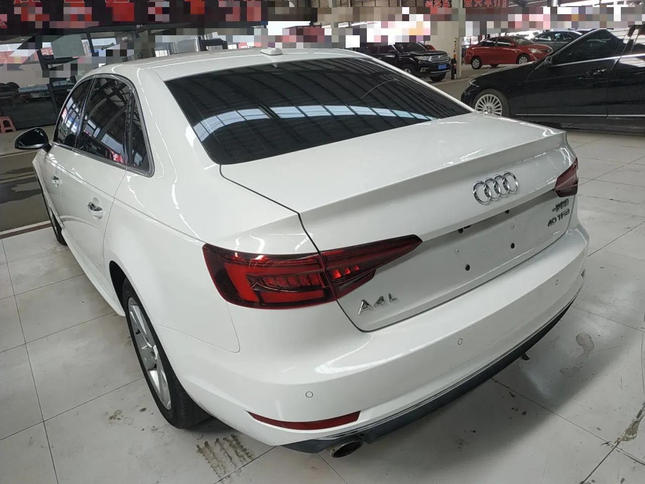 Audi A4L 2018 30th Anniversary Edition 40 TFSI Trendy Model — миниатюра 4