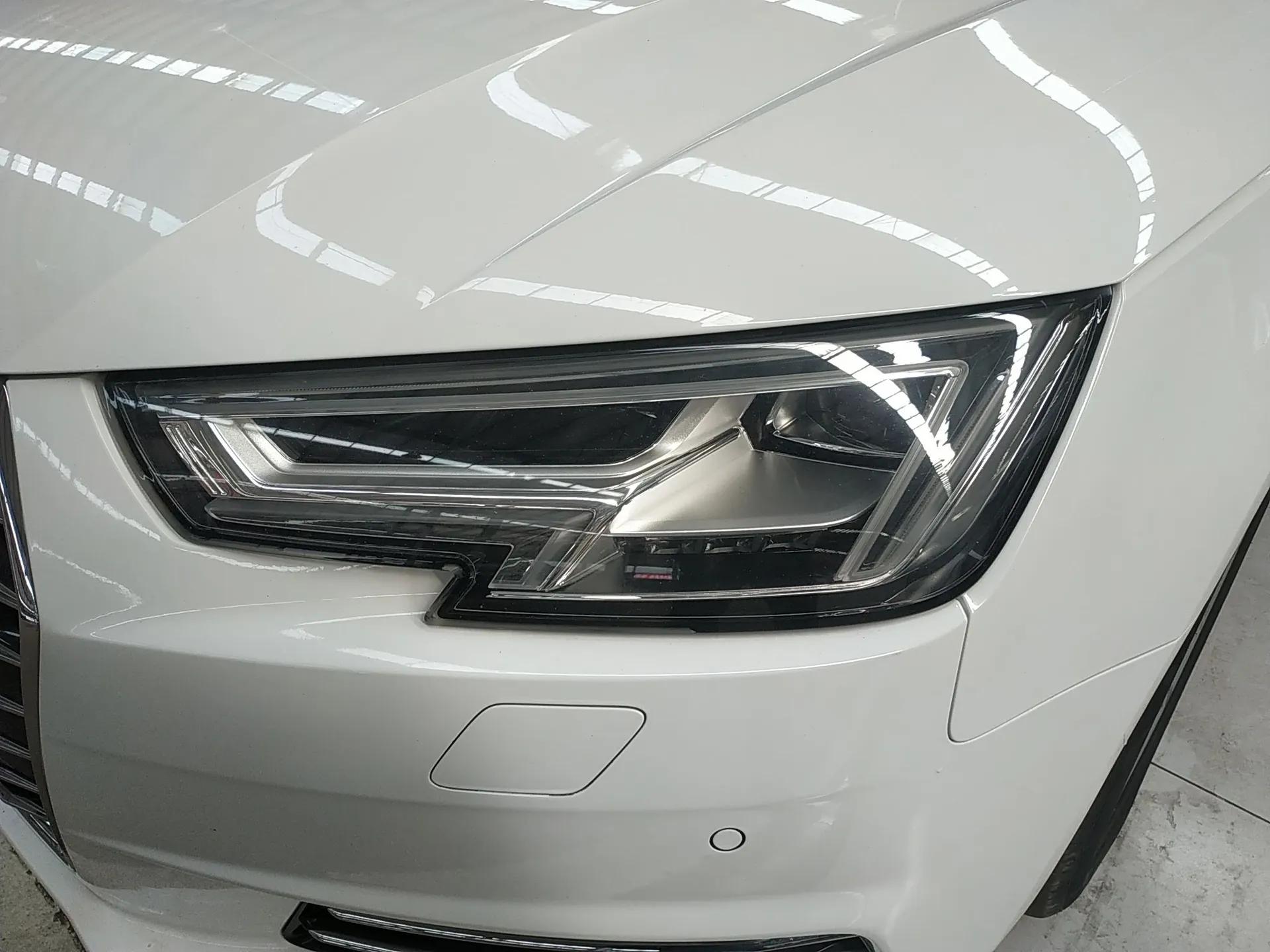 Audi A4L 2018 30th Anniversary Edition 40 TFSI Trendy Model — миниатюра 9