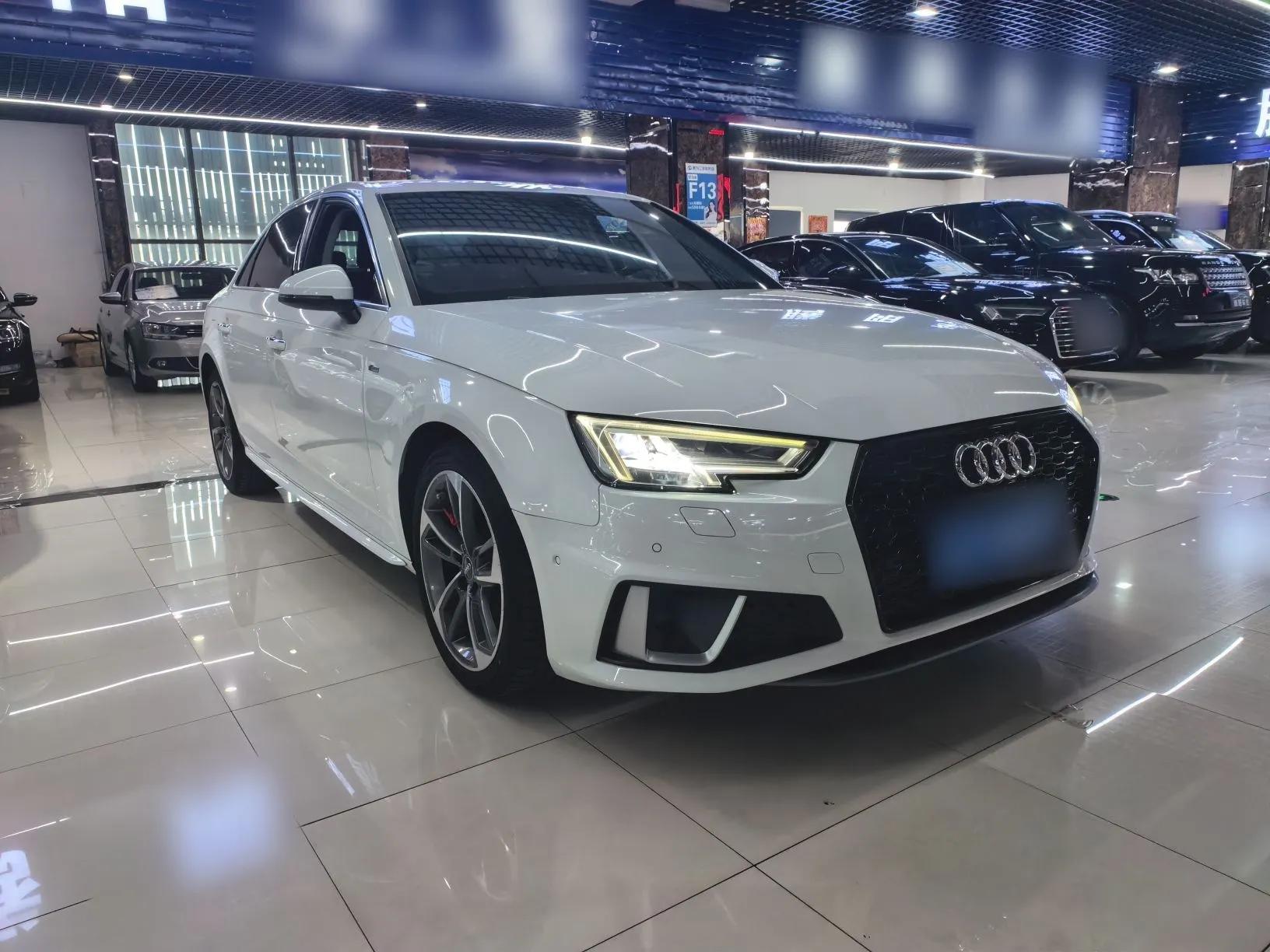 Audi A4L 2018 30th Anniversary Edition 40 TFSI Fashion Model — миниатюра 4