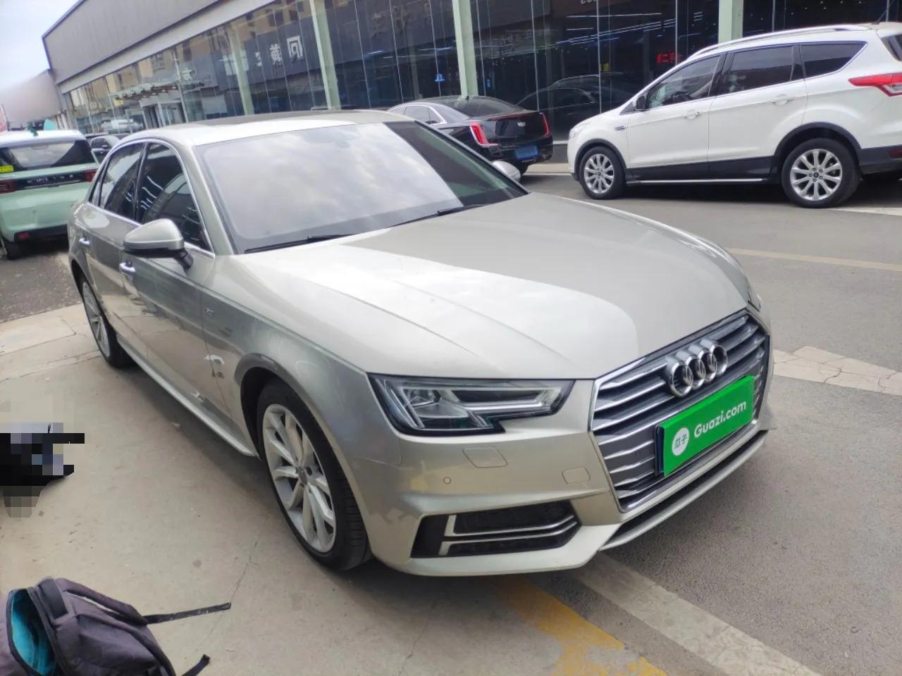 Audi A4L 2018 30th Anniversary Edition 40 TFSI Fashion Model — миниатюра 3