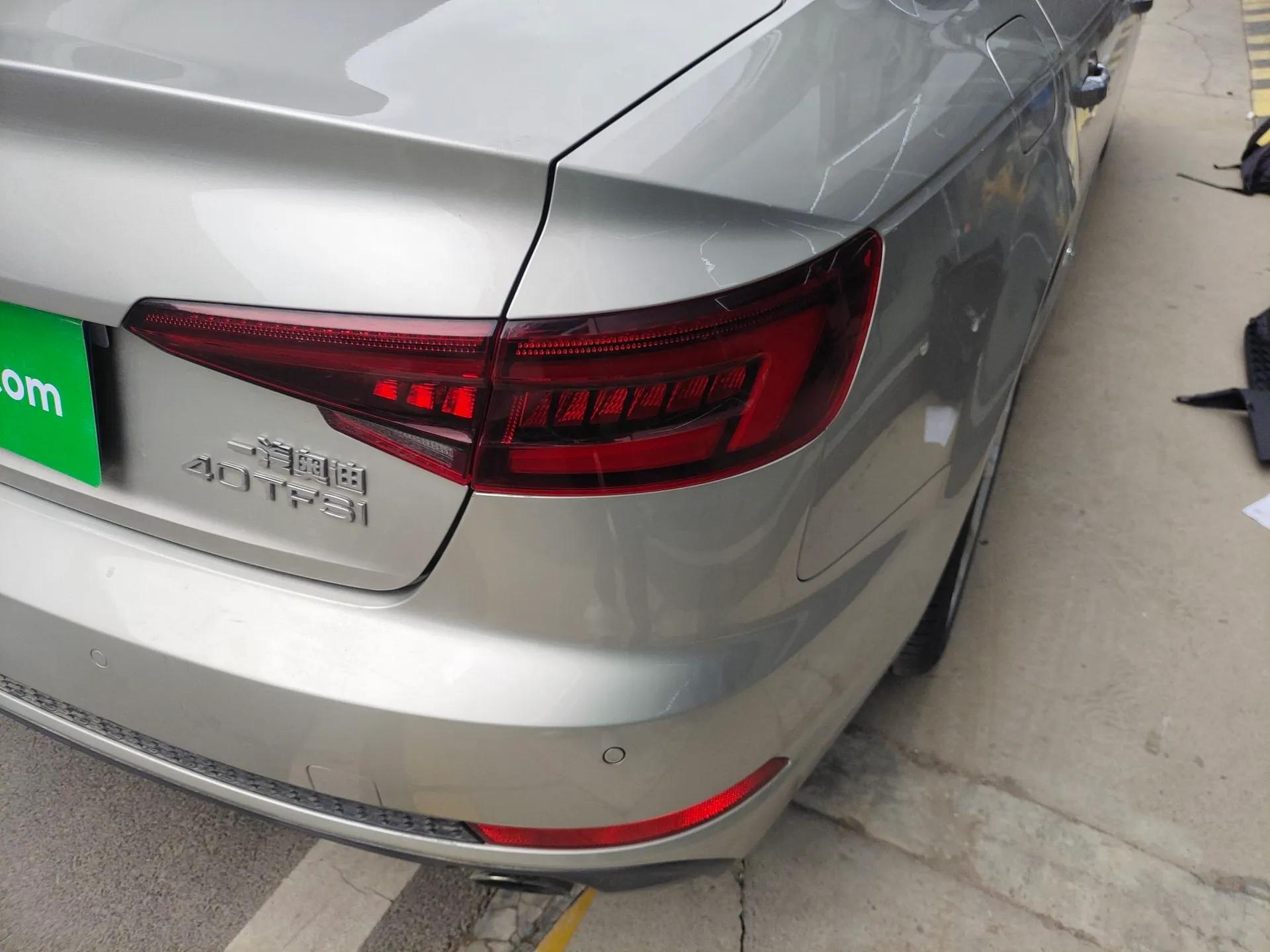 Audi A4L 2018 30th Anniversary Edition 40 TFSI Fashion Model — миниатюра 7