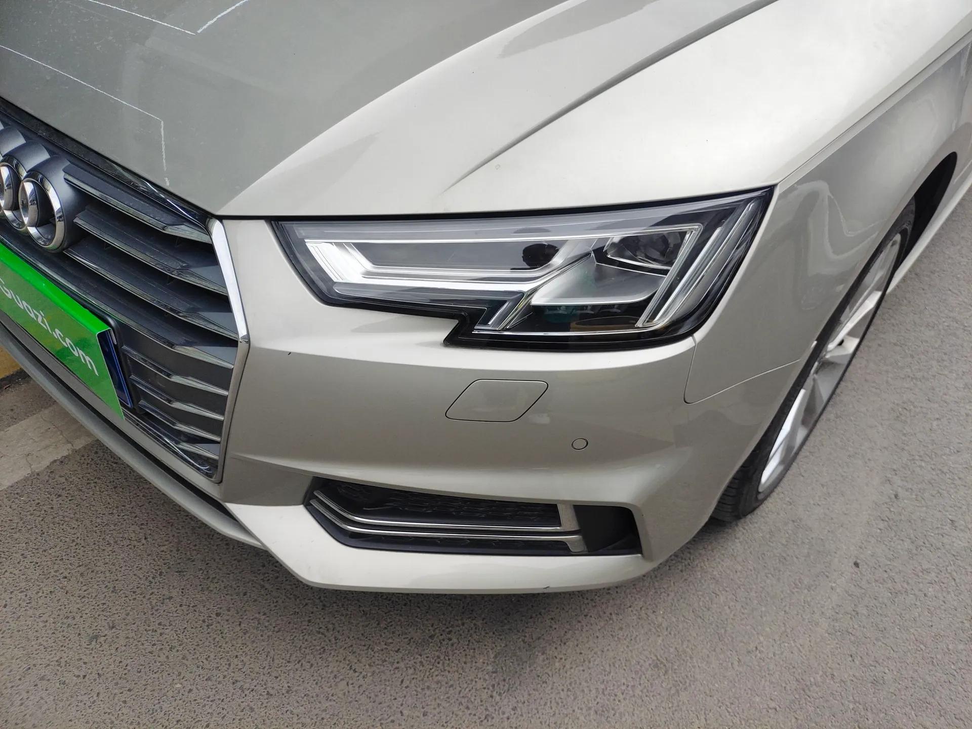 Audi A4L 2018 30th Anniversary Edition 40 TFSI Fashion Model — миниатюра 9
