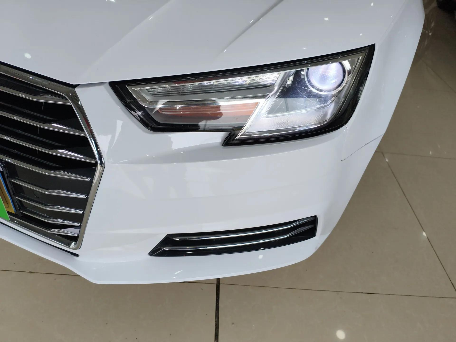 Audi A4L 2018 30th Anniversary Edition 40 TFSI Trendy Model — миниатюра 2