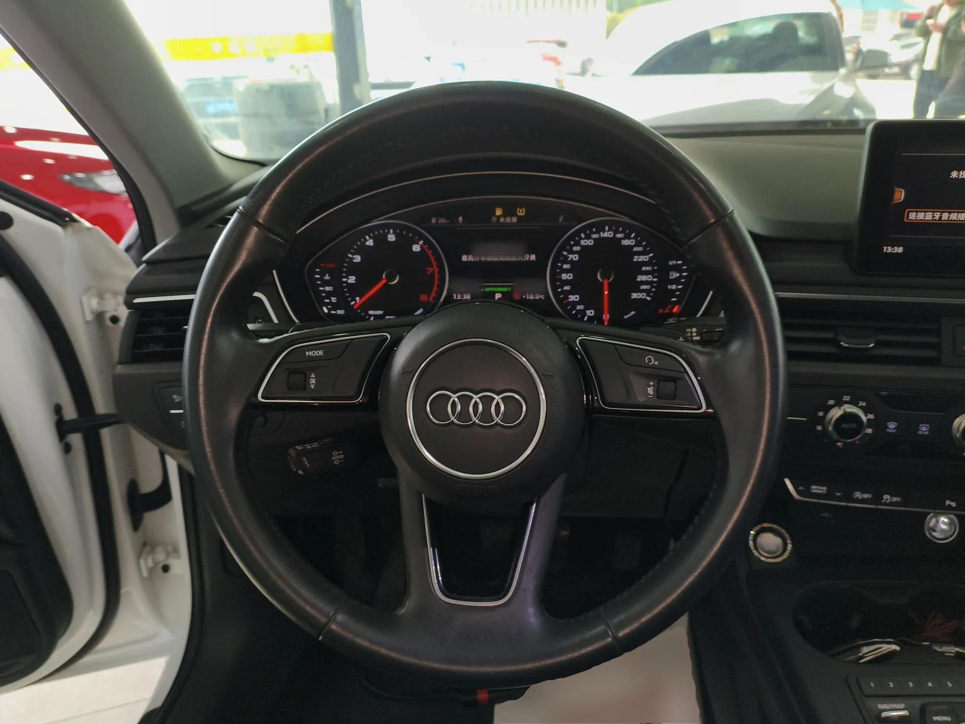 Audi A4L 2018 30th Anniversary Edition 40 TFSI Trendy Model — миниатюра 14