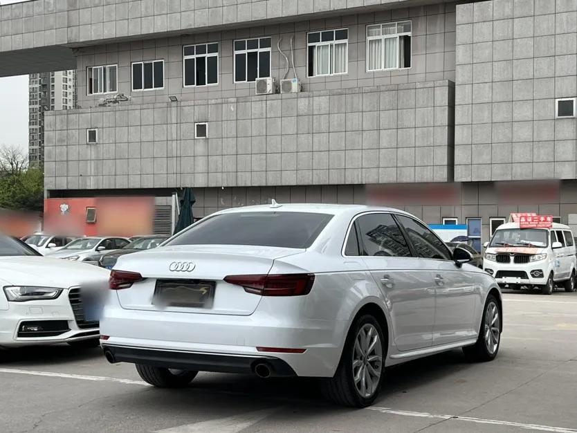 Audi A4L 2018 30th Anniversary Edition 40 TFSI Trendy Model — миниатюра 3