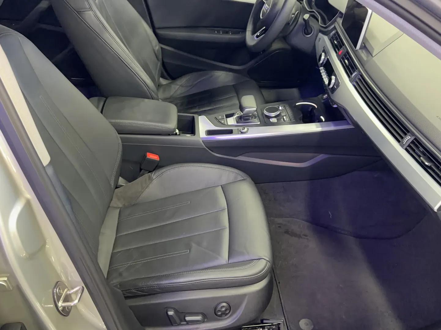Audi A4L 2019 40 TFSI Fashion Edition China VI Emission Standard — миниатюра 23