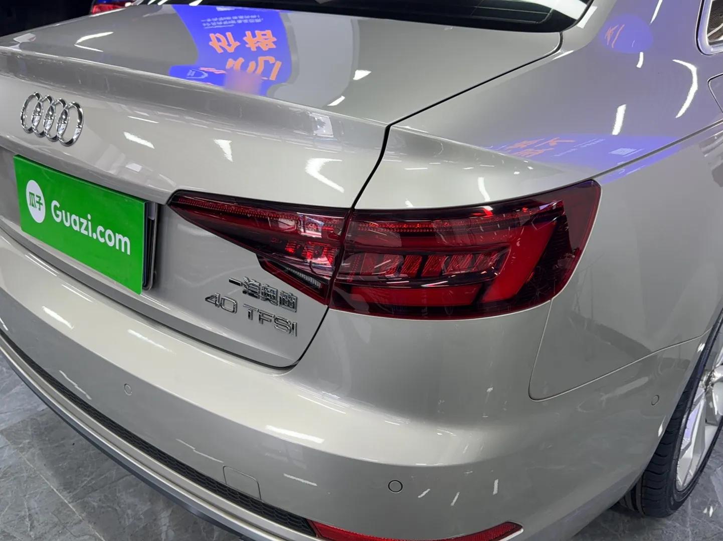 Audi A4L 2019 40 TFSI Fashion Edition China VI Emission Standard — миниатюра 8