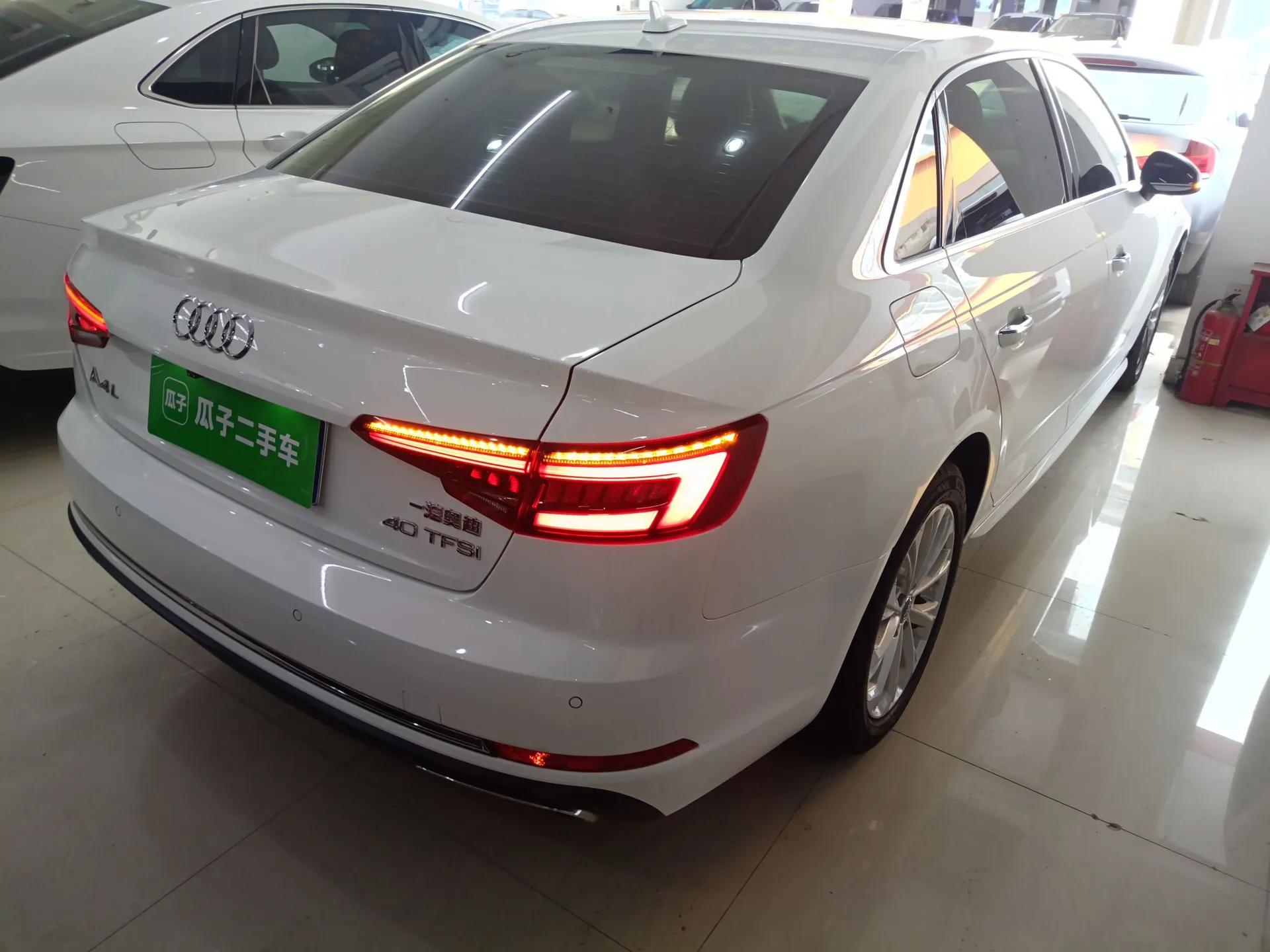 Audi A4L 2019 40 TFSI Ambition Version China V — миниатюра 6