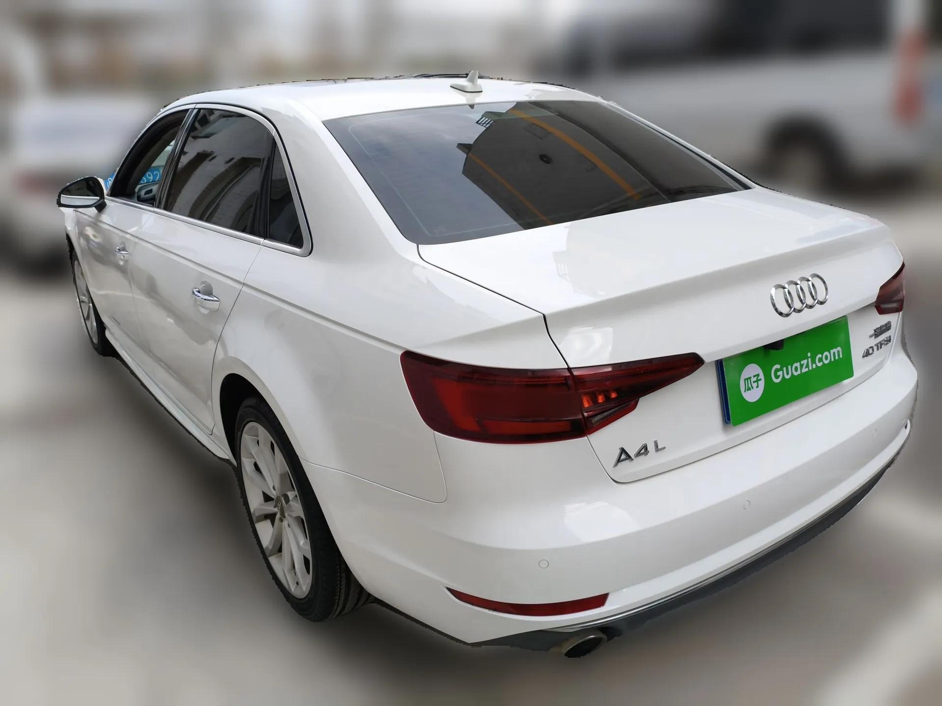 Audi A4L 2018 30th Anniversary Edition 40 TFSI Trendy Model — миниатюра 4