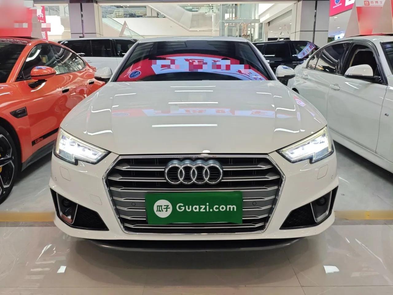 Audi A4L 2019 40 TFSI Fashion Edition China VI Emission Standard — миниатюра 2