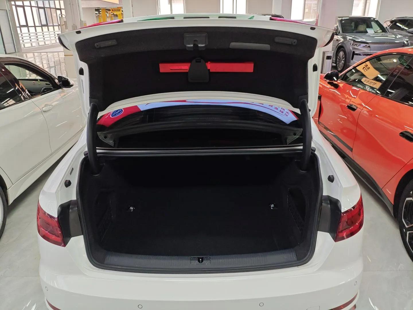 Audi A4L 2019 40 TFSI Fashion Edition China VI Emission Standard — миниатюра 22