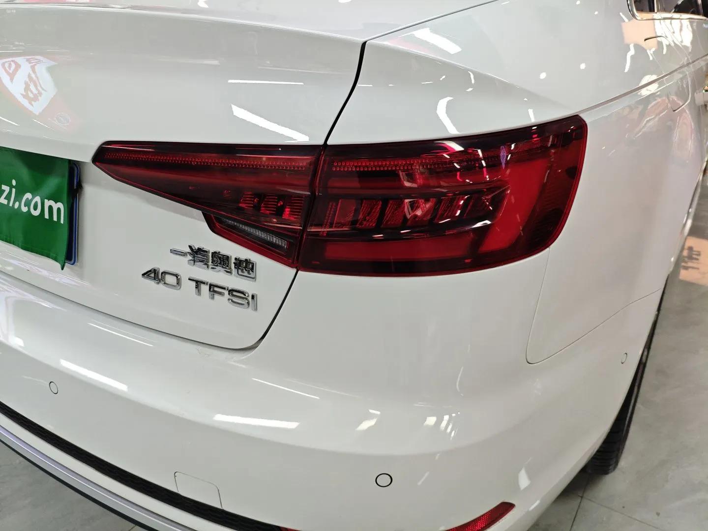 Audi A4L 2019 40 TFSI Fashion Edition China VI Emission Standard — миниатюра 7