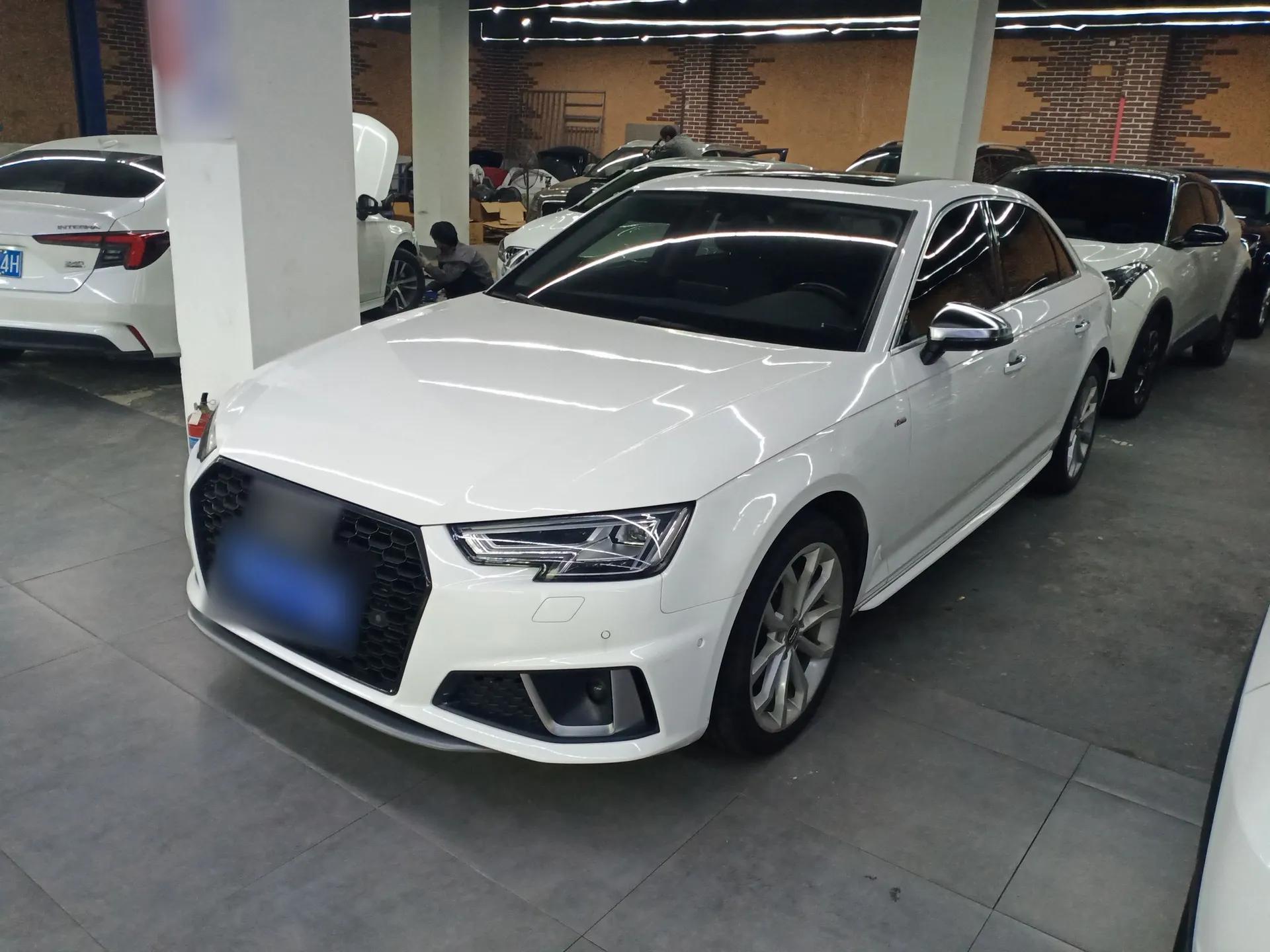 Audi A4L 2019 40 TFSI Fashion Edition China VI Emission Standard — миниатюра 1