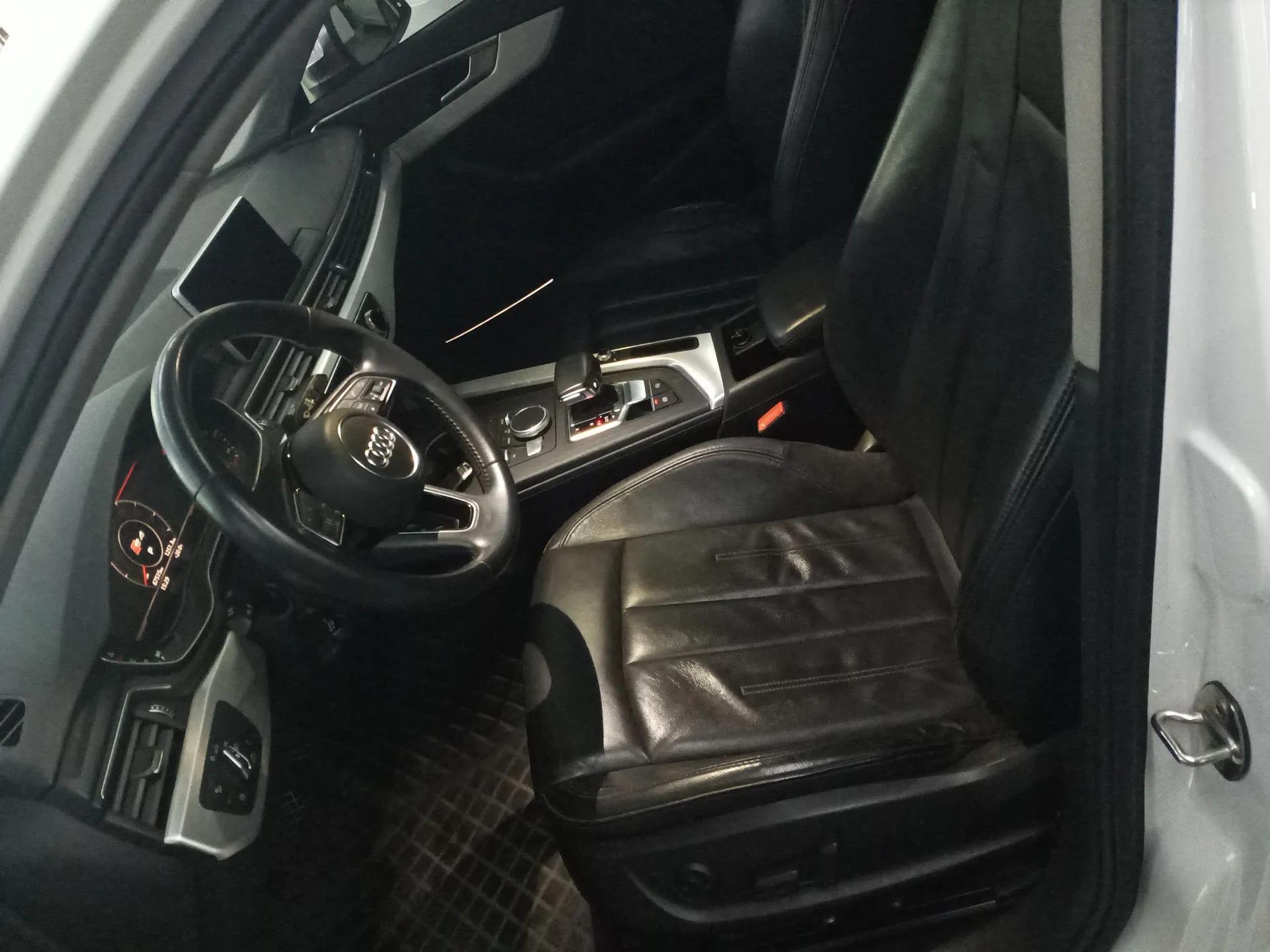 Audi A4L 2019 40 TFSI Fashion Edition China VI Emission Standard — миниатюра 16