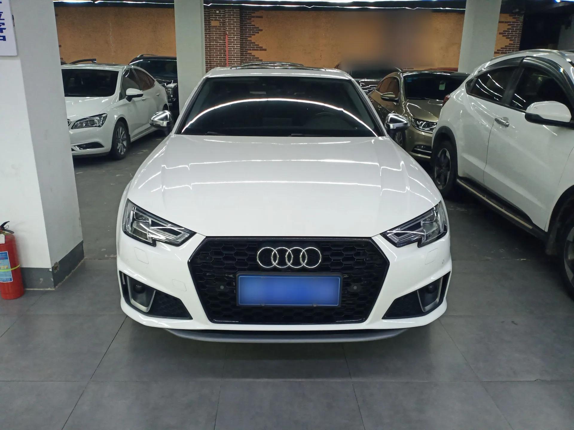 Audi A4L 2019 40 TFSI Fashion Edition China VI Emission Standard — миниатюра 3