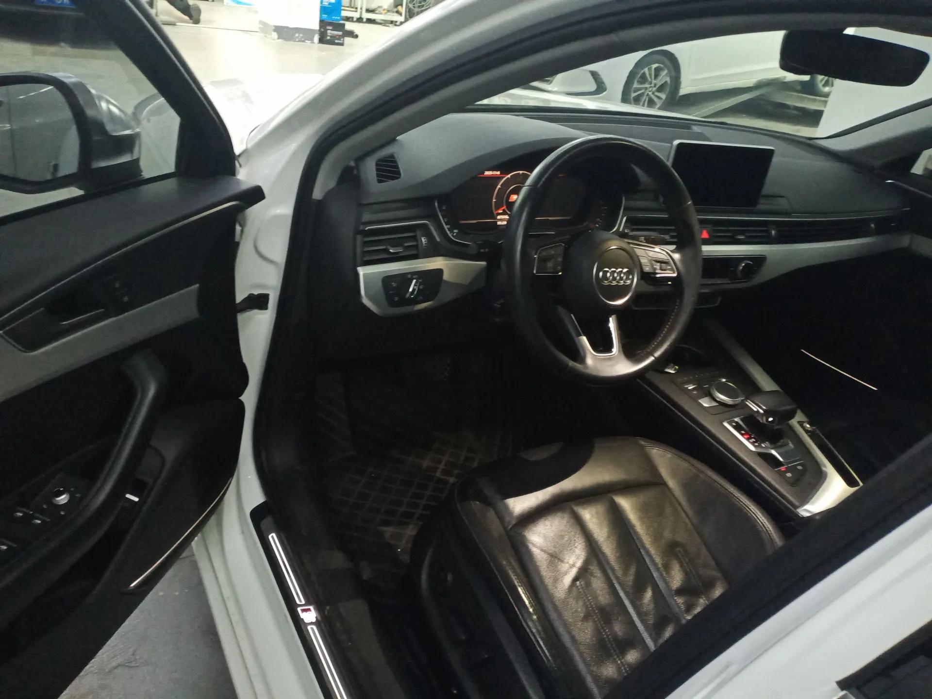 Audi A4L 2019 40 TFSI Fashion Edition China VI Emission Standard — миниатюра 21