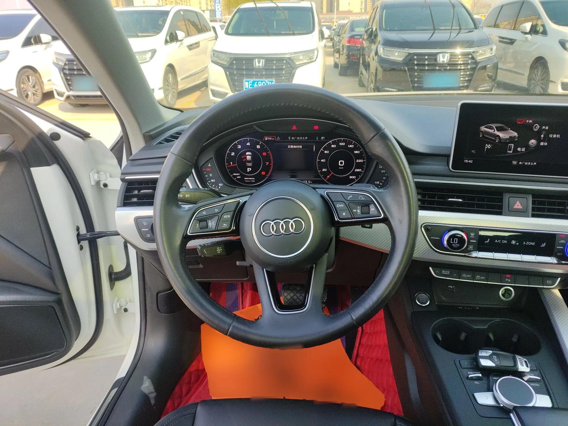 Audi A4L 2018 30th Anniversary Edition 40 TFSI Fashion Model — миниатюра 14