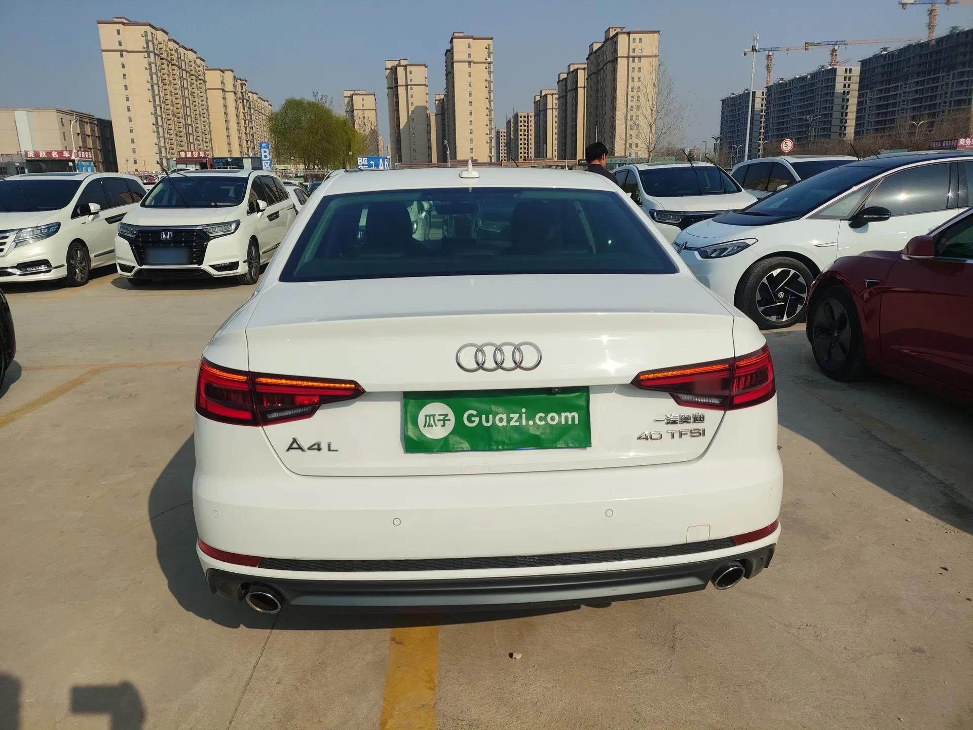 Audi A4L 2018 30th Anniversary Edition 40 TFSI Fashion Model — миниатюра 5