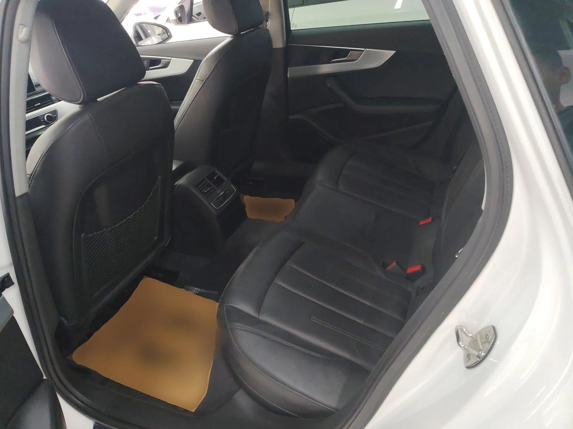Audi A4L 2018 30th Anniversary Edition 40 TFSI Fashion Model — миниатюра 20