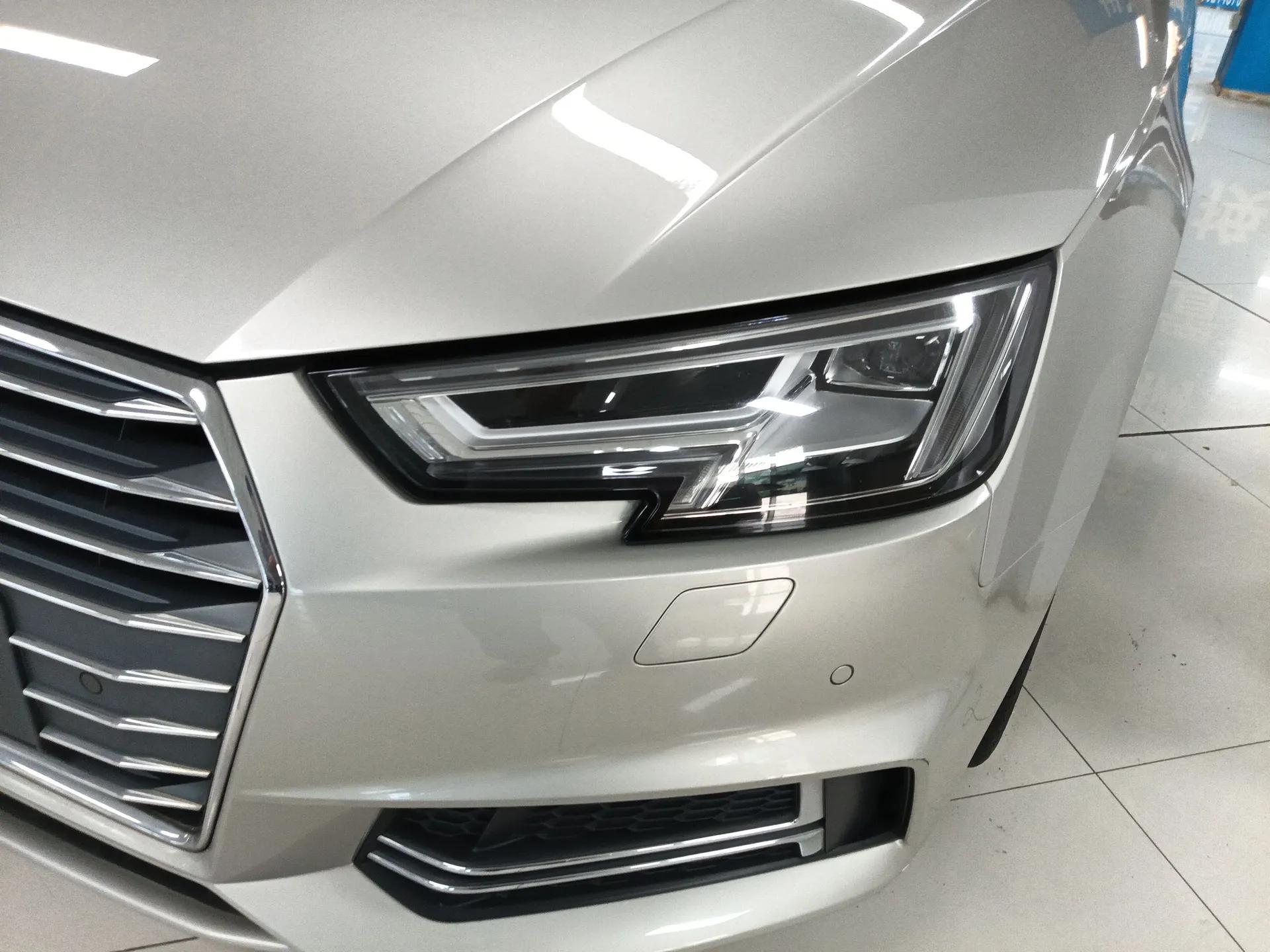Audi A4L 2018 30th Anniversary Edition 40 TFSI Fashion Model — миниатюра 5