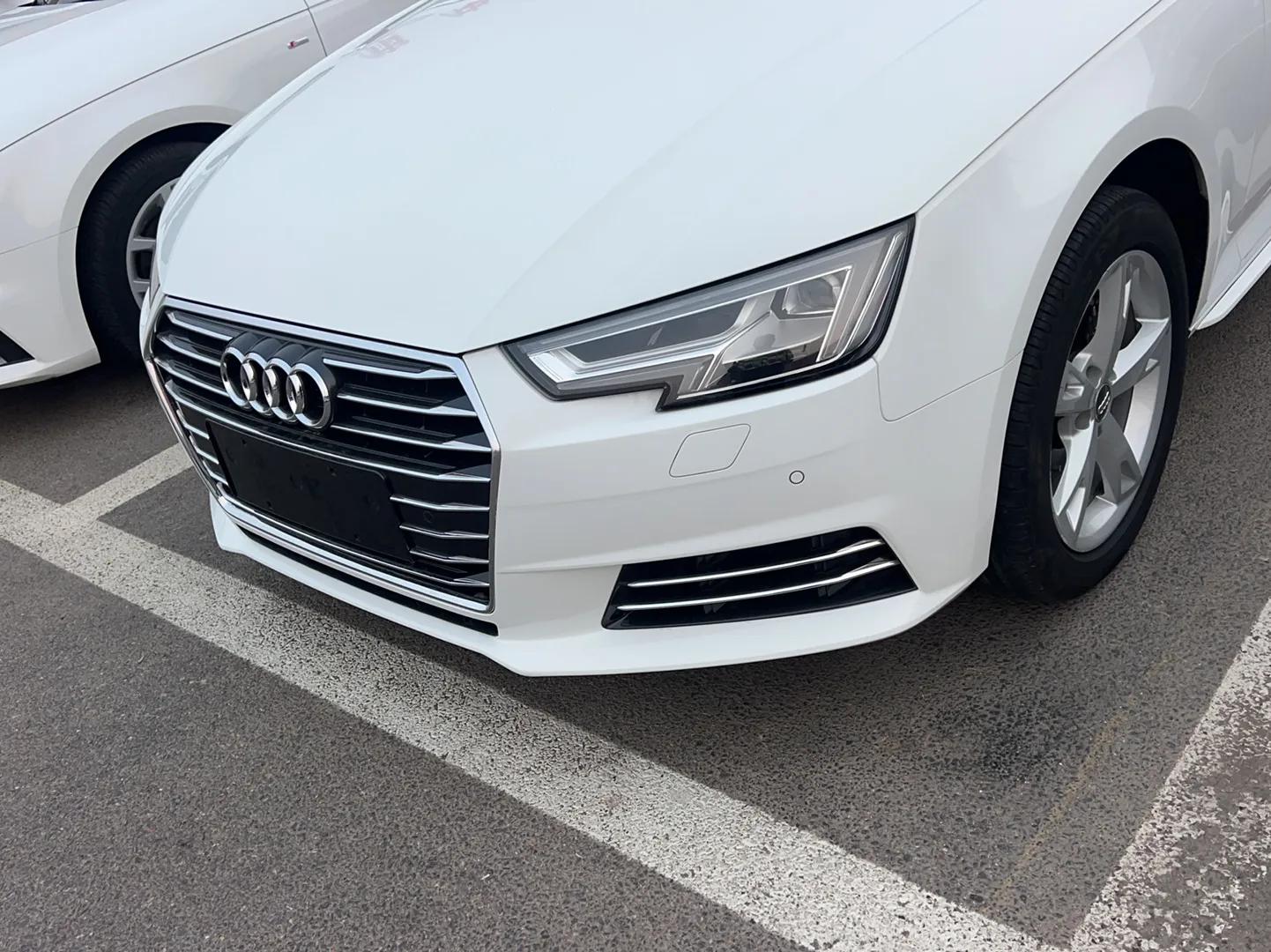 Audi A4L 2017 Plus 40 TFSI Ambition Model — миниатюра 2