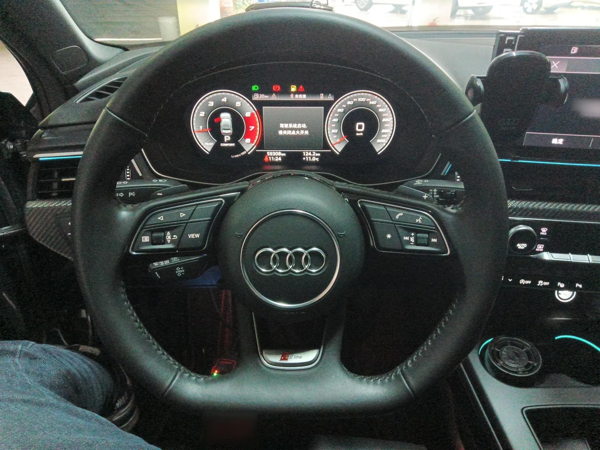 Audi A4L 2020 40 TFSI quattro Luxury Dynamic Model — миниатюра 13