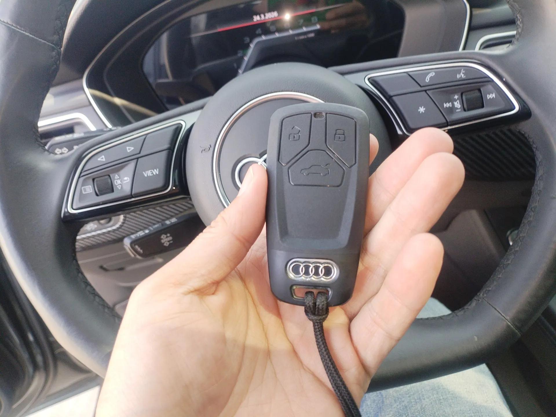 Audi A4L 2022 40 TFSI Luxury Dynamic Model — миниатюра 12