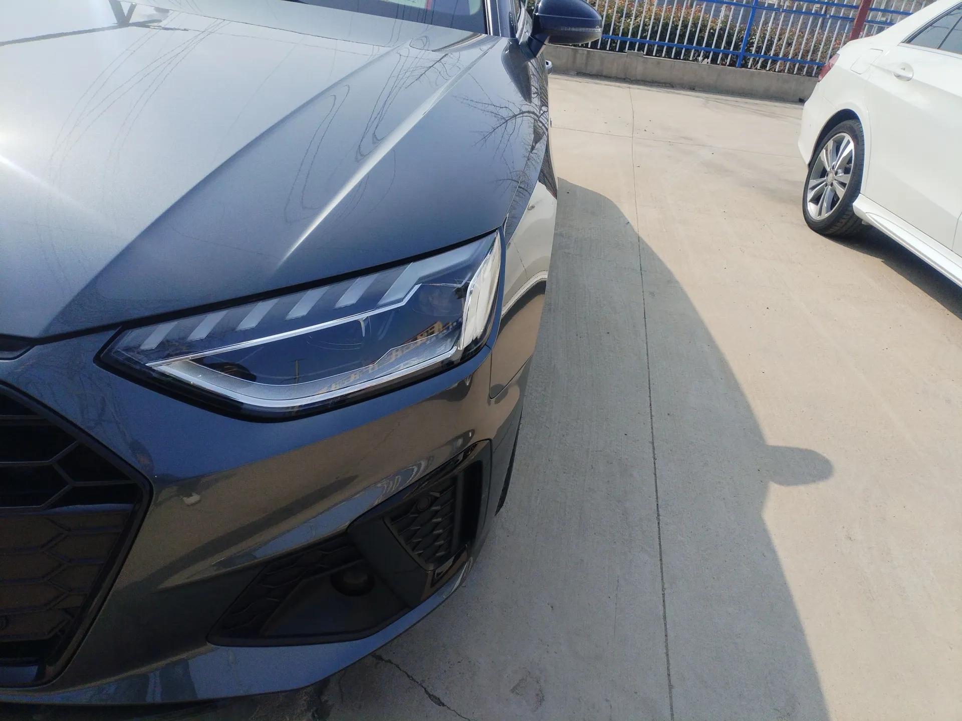 Audi A4L 2022 40 TFSI Luxury Dynamic Model — миниатюра 9