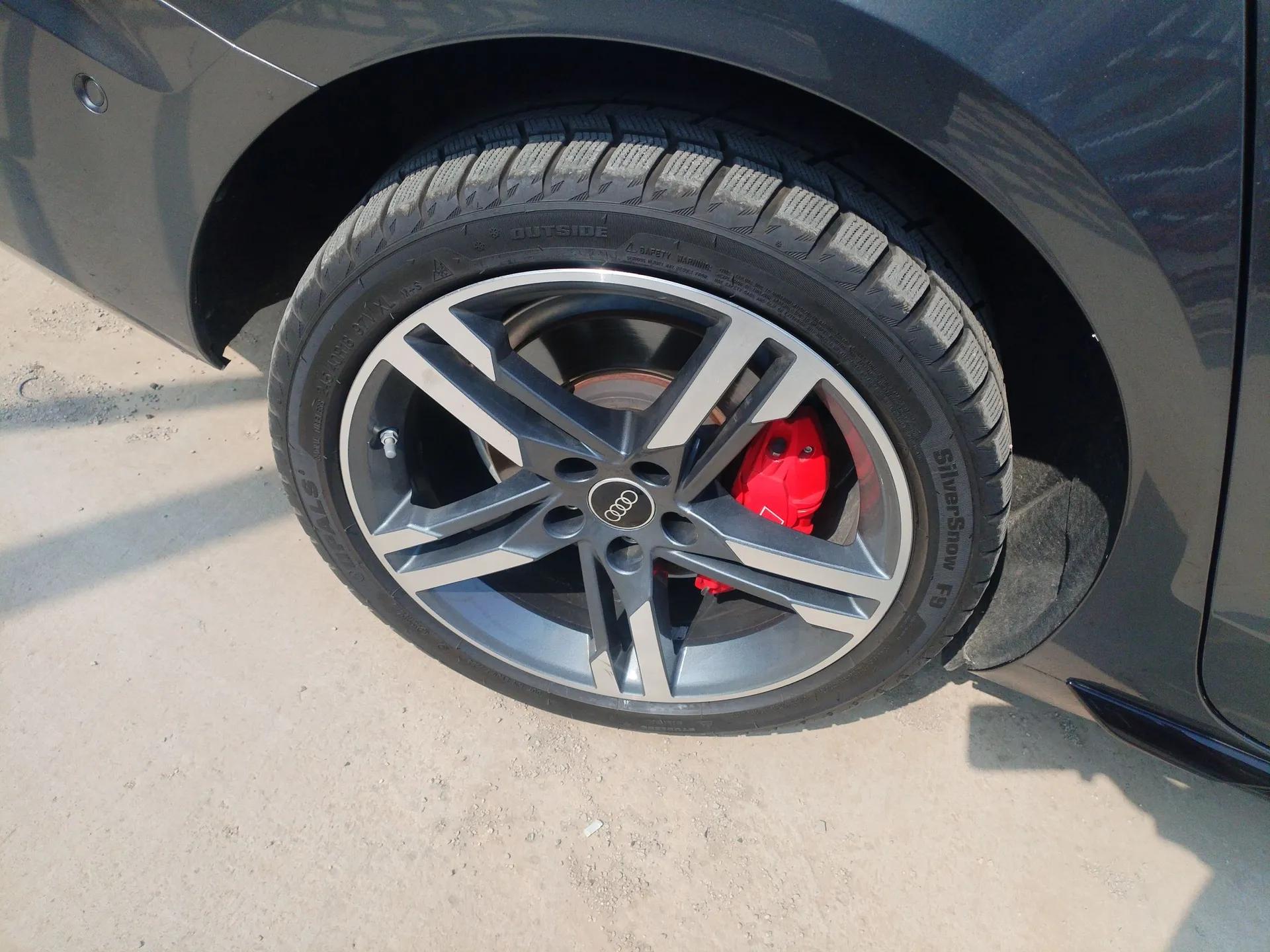 Audi A4L 2022 40 TFSI Luxury Dynamic Model — миниатюра 10