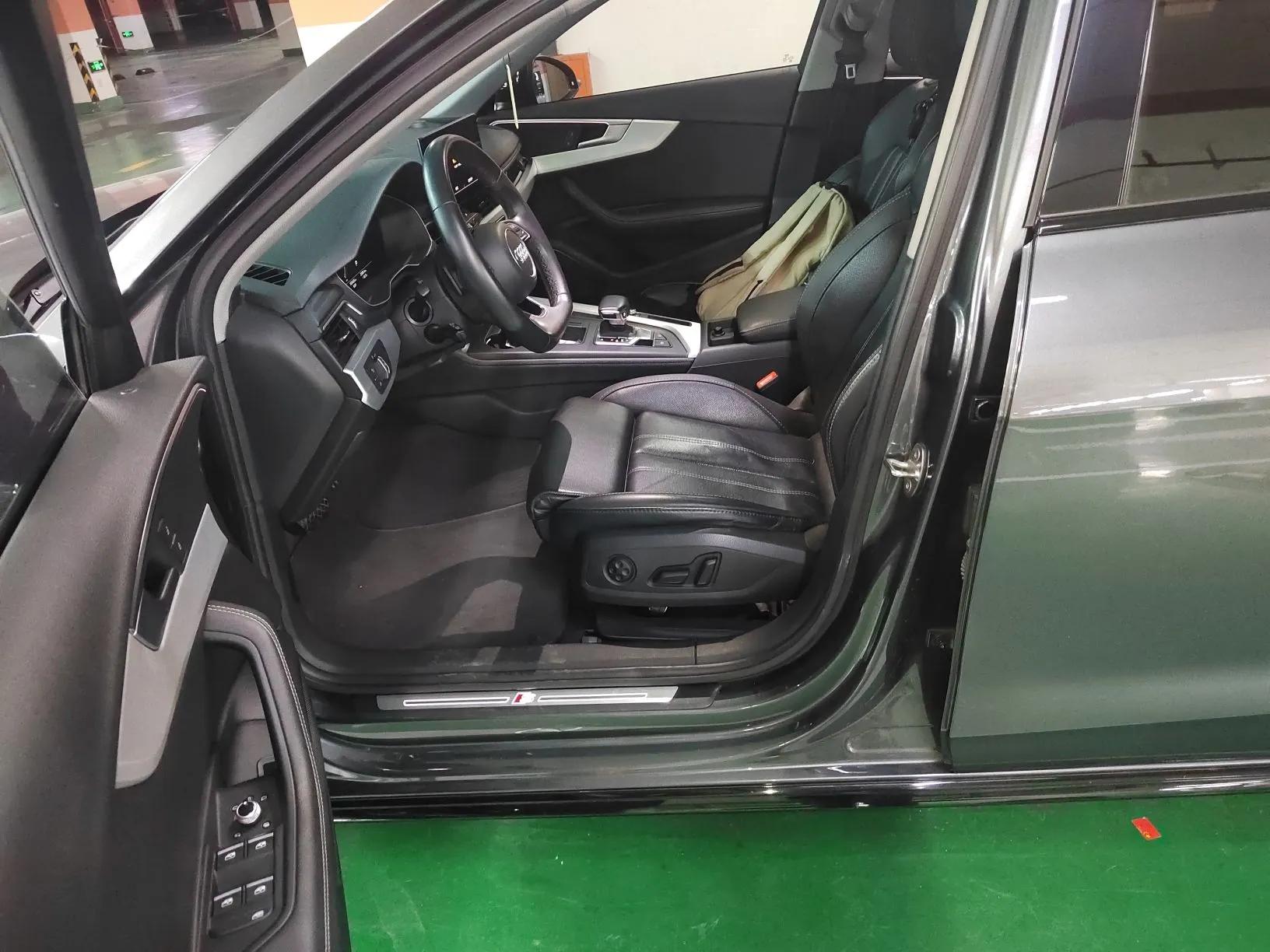 Audi A4L 2022 40 TFSI Luxury Dynamic Model — миниатюра 17