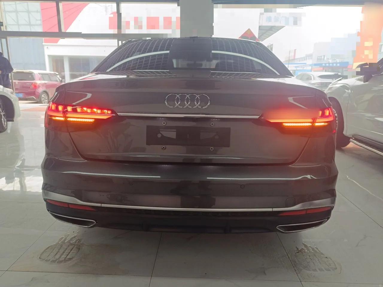 Audi A4L 2020 40 TFSI quattro Luxury Dynamic Model — миниатюра 3
