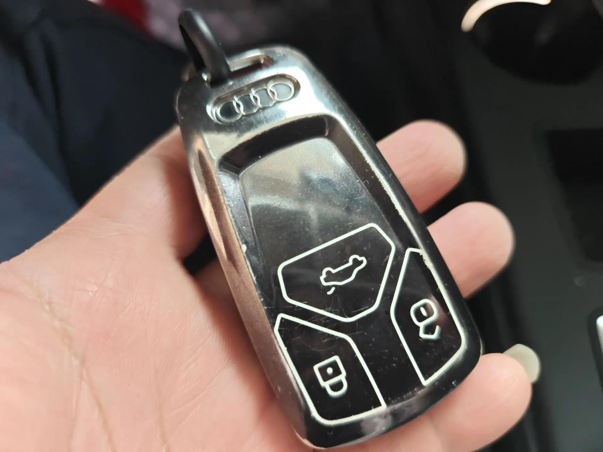 Audi A4L 2022 40 TFSI Fashion Dynamic Model — миниатюра 12