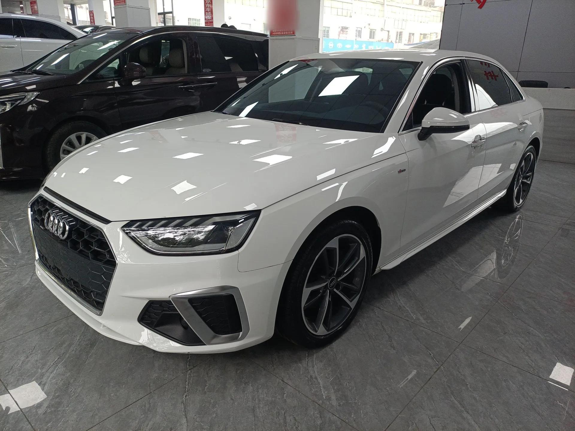 Audi A4L 2022 40 TFSI Fashion Dynamic Model — миниатюра 1