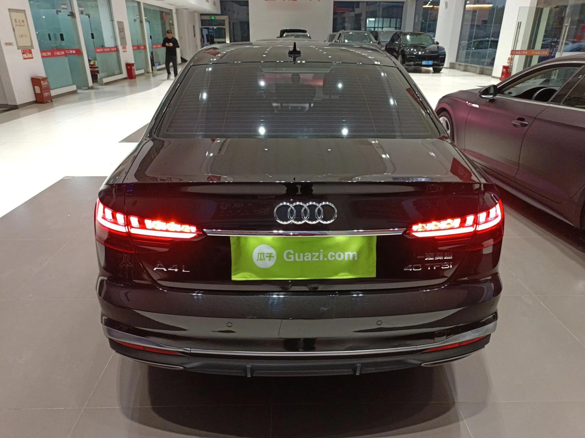 Audi A4L 2020 40 TFSI Luxury Dynamic Model — миниатюра 3